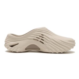Echo Wave Clog Almond